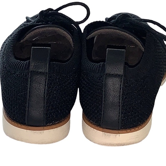 Lace up flat shoes 
Pre Worn SIZE US 7 1/2 - Picture 6 of 11